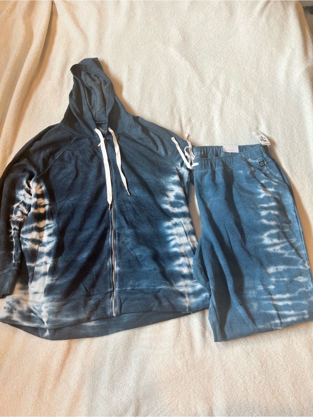 Lane Bryant LIVI ACTIVE Tie-Dye Navy Blue Hoodie and Joggers Set